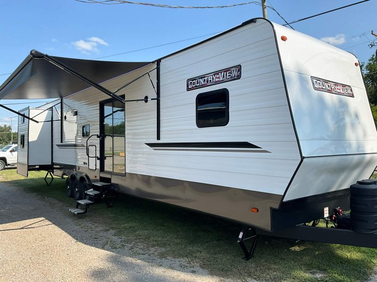 Patriot Specialty RV Country View Travel Trailer